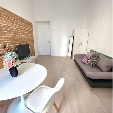 Lägenhet Petite Deva - Loft With Balcony