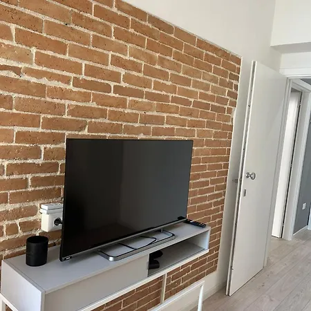 דירה Petite Deva - Loft With Balcony קליארי