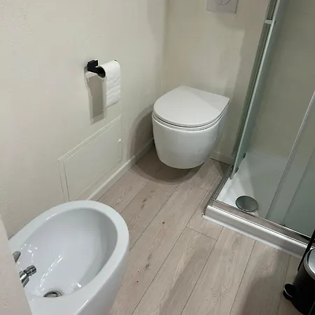 דירה Petite Deva - Loft With Balcony קליארי
