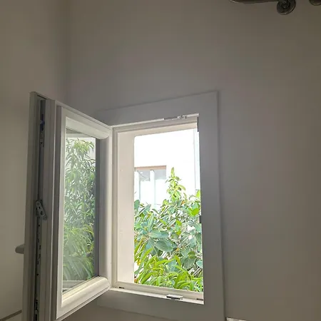 Petite Deva - Loft With Balcony